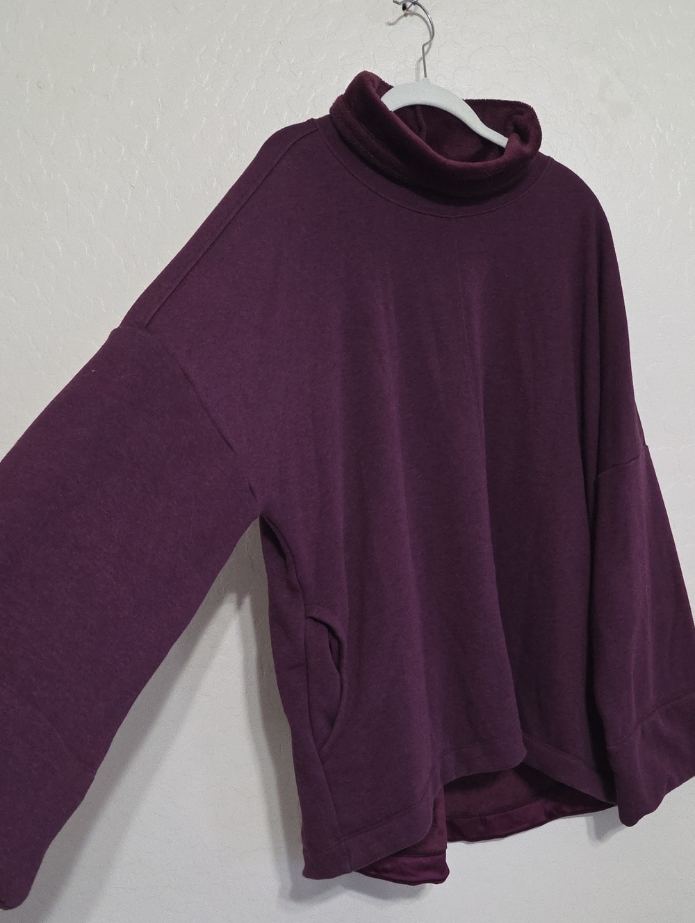 Athleta Women's Plum Thick Faux Furlined Turtleneck Pullover